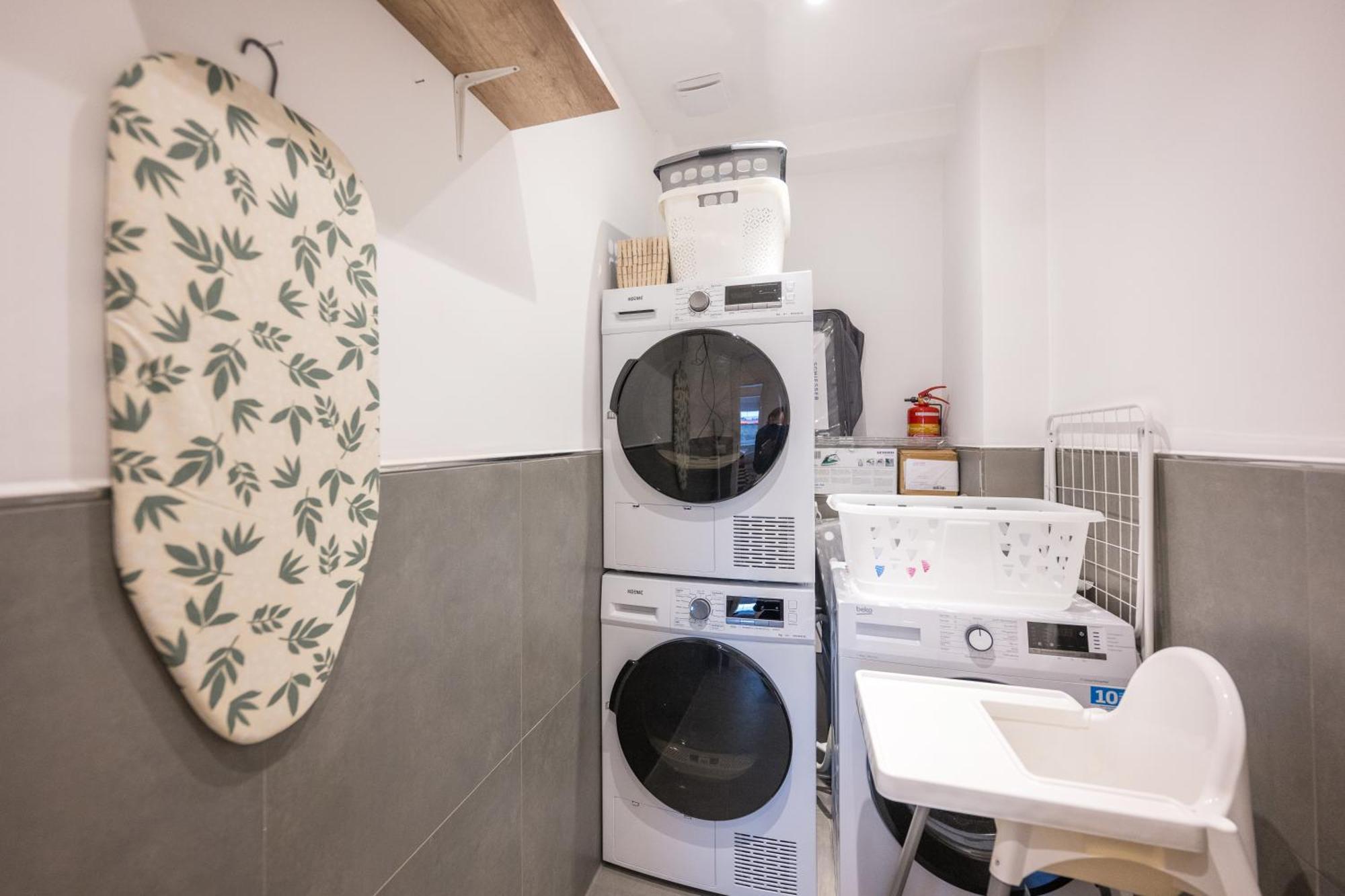 Neu: 100M² - Ideal Fuer Familien/Geschaeftsr. - Hbf Coblenza Exterior foto
